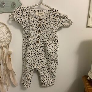 Jessica Simpson 18m animal print outfit